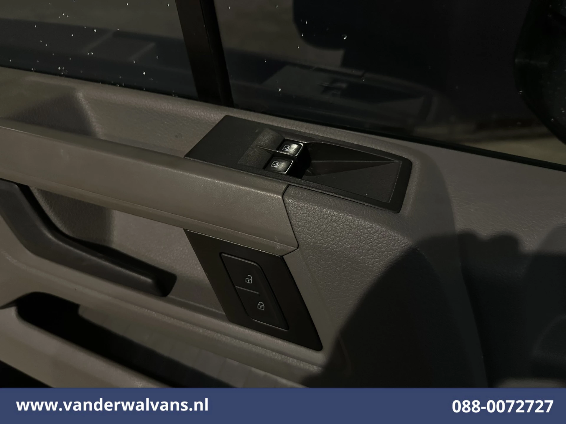 Volkswagen Crafter 2020 - 2.0 TDI L3H2 L2H1 Euro6 Airco | Camera | Apple Carplay | Android Auto | Trekhaak image 14