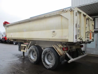Benalu N/A 2010 - C33 , 2 Axle, Alu Tipper trailer , Drum brakes , Spring suspension obrazek 5