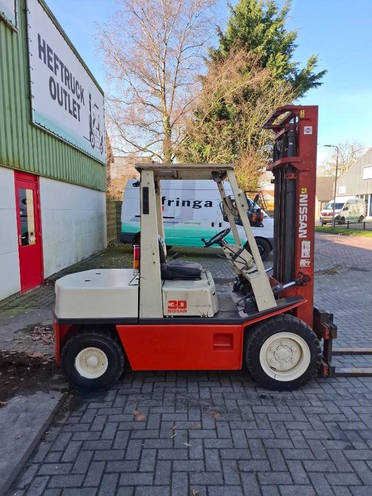 Nissan 1992 - EFG02A30U Heftruck Bild 5