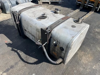 MAN N/A - 81.12201-5713 FUEL+ADBLUE TANK 480/75 LITER(160X68X63 CM) afbeelding 2