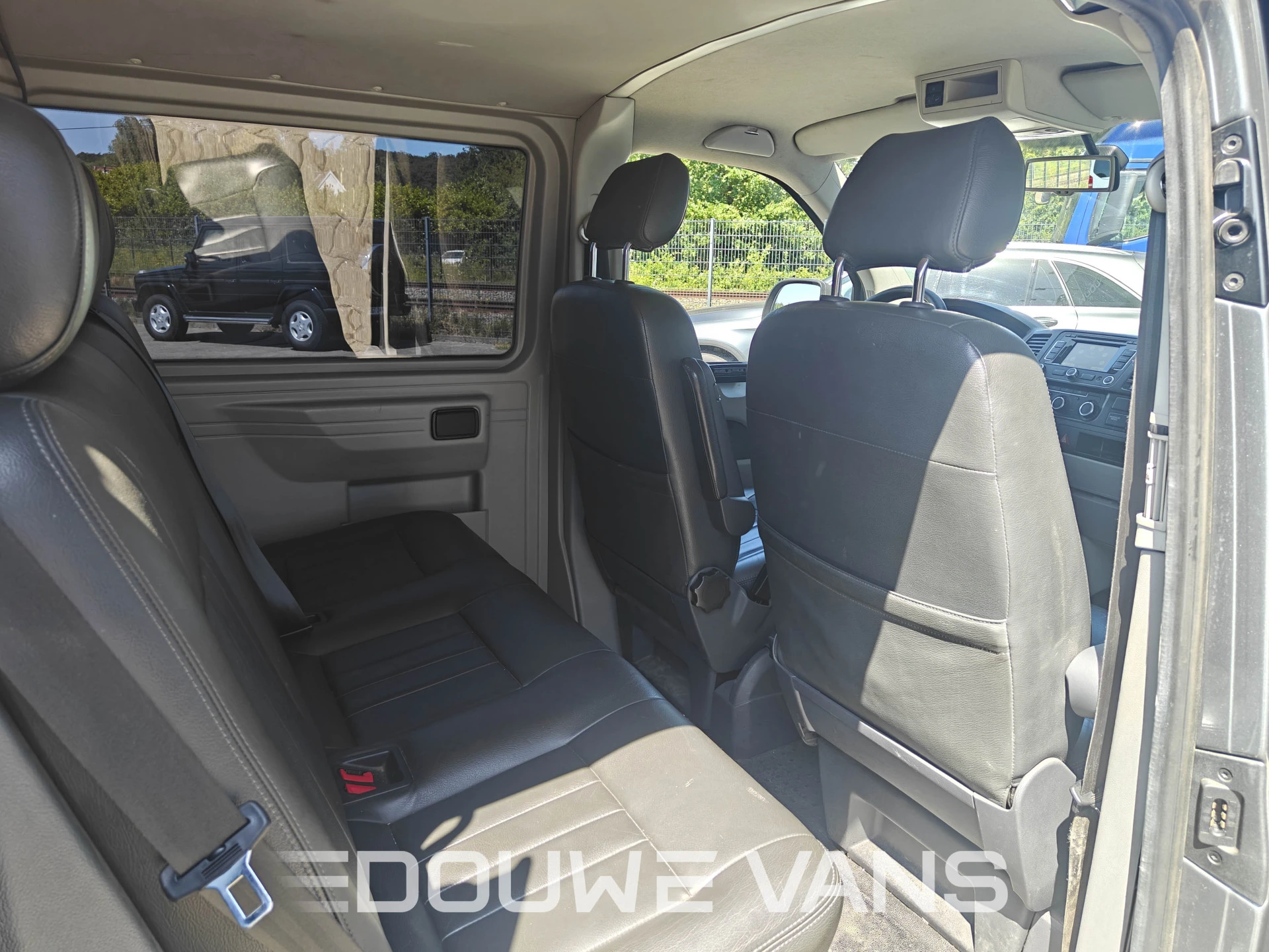 Volkswagen Transporter 2011 - T5 Automaat Dubbel Cabine Leder Airco Navigatie afbeelding 12