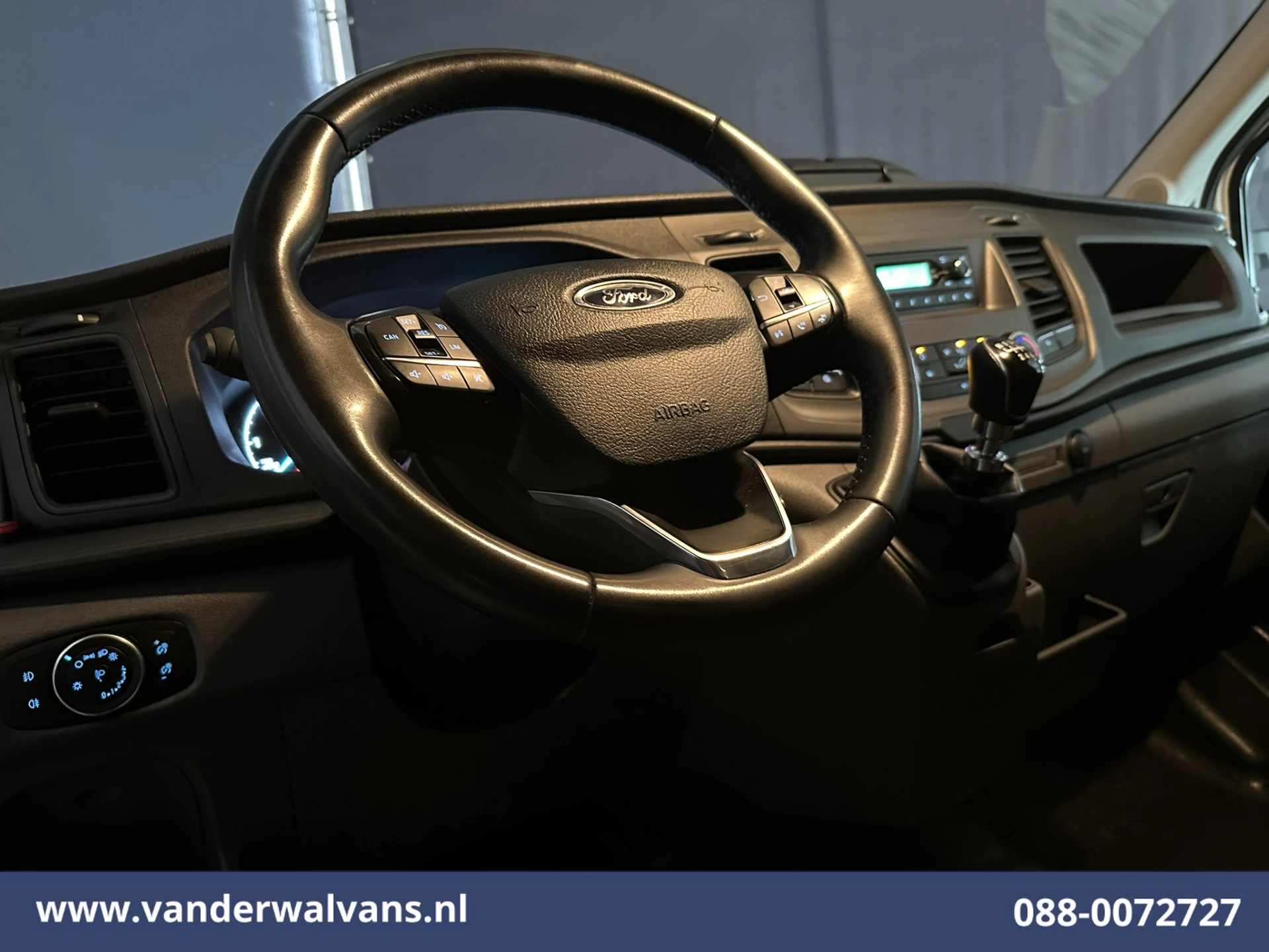Ford Transit 2022 - 2.0 TDCI 130pk Bakwagen Laadklep Euro6 Airco | 1040kg laadvermogen | Cruisecontrol | Verwarmde voorruit imagen 14