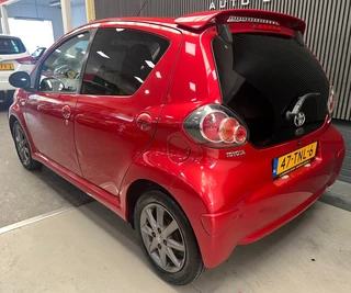 Toyota Aygo 2012 - 1.0-12V Dynamic Navigator - 1e Eigenaar - NAP - NAV - Airco. bild 7