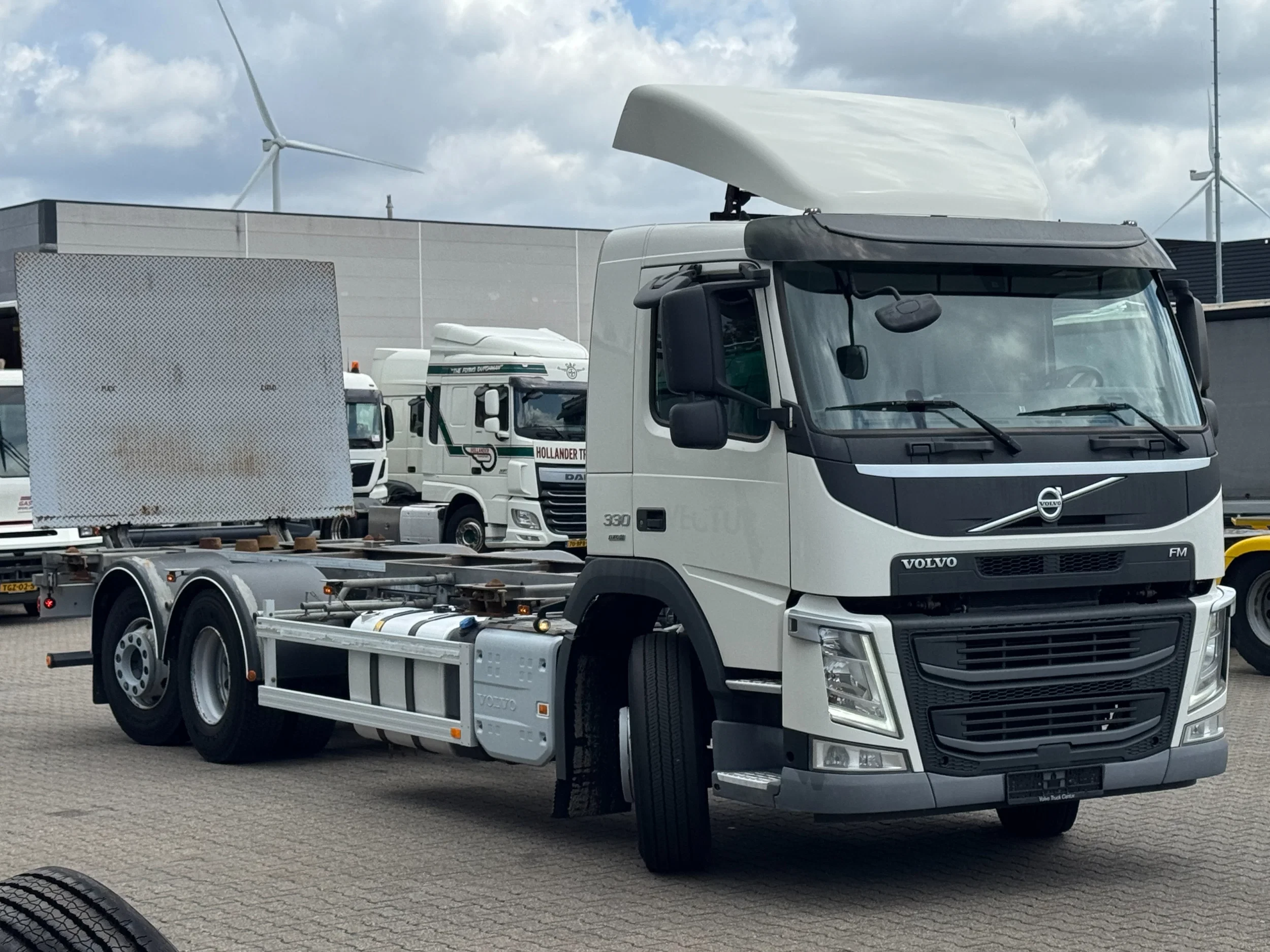 Volvo FM 330 2018 - 6x2*4 BDF + Lift Only 309Tkm! Euro 6 zdjęcie 2
