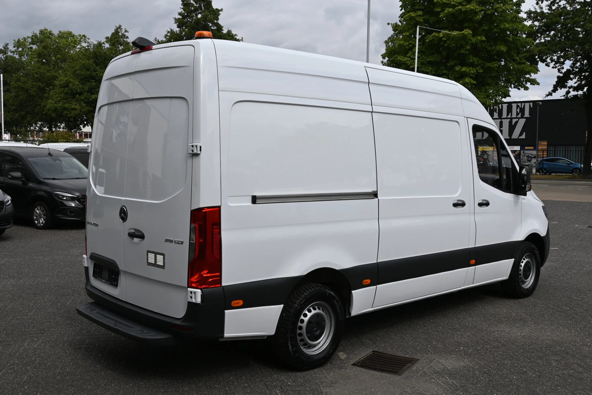 Mercedes-Benz Sprinter 2022 - 315 CDI L2H2 RWD afbeelding 4