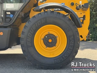 JCB 541-70 Agri - SRS | Hydraulic Quick Hitch | LED | Stage IV | 4,1 2018 - N/A obrazek 33
