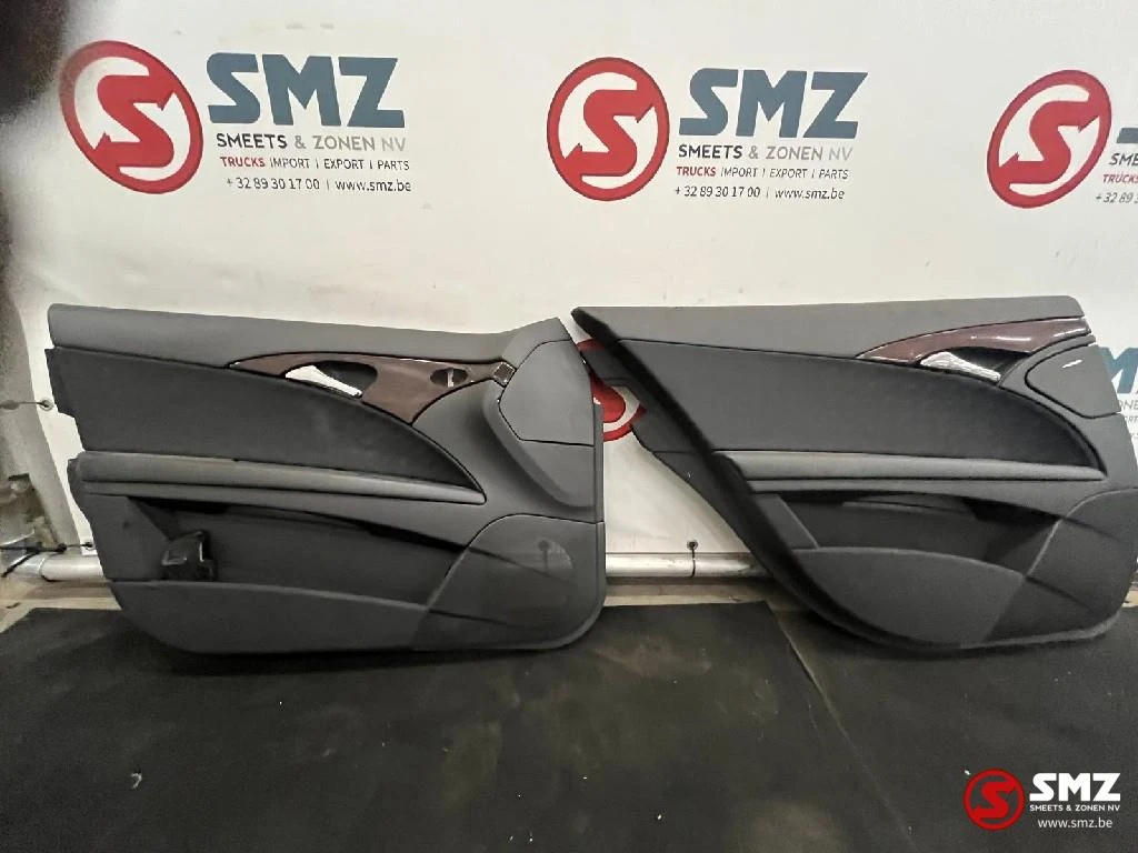 Mercedes-Benz - Occ set interieur met zetels W211 Mercedes afbeelding 10