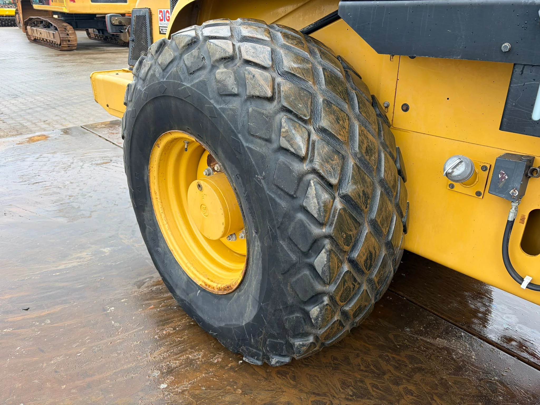 Caterpillar CS563E 2007 image 16