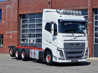 Volvo FH 2020 - 16.750 Globetrotter 8x4*4 - Chassis - Retarder - Full air - Steering axle zu verkaufen
