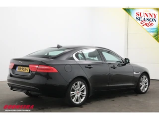 Jaguar XE 2015 - 2.0 AUT Portfolio Clima Navi Cruise Leder SHZ PDC afbeelding 3 miniatuur