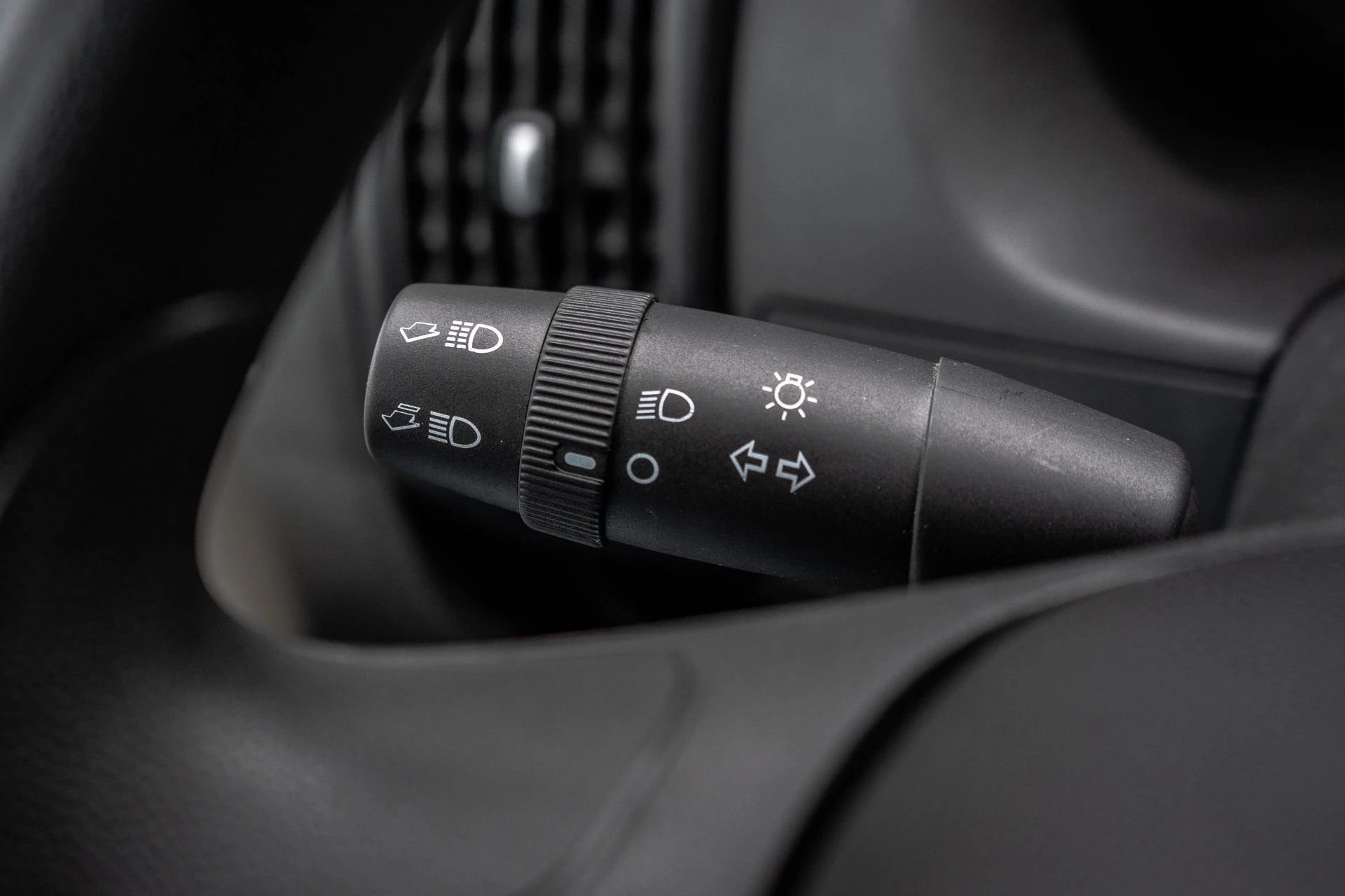 Peugeot Boxer 2021 - 330 2.2 BlueHDi 120 L2H2 Premium | Camera | Cruise | Navi | Airco | Trekhaak imagem 18