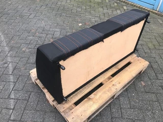 DAF N/A - RUGLEUNING NIEUW (120X42X52 CM)
KAN GEBRUIKT WORDEN IN EEN RIJLES-TRUCK,ZIE FOTO! image 4