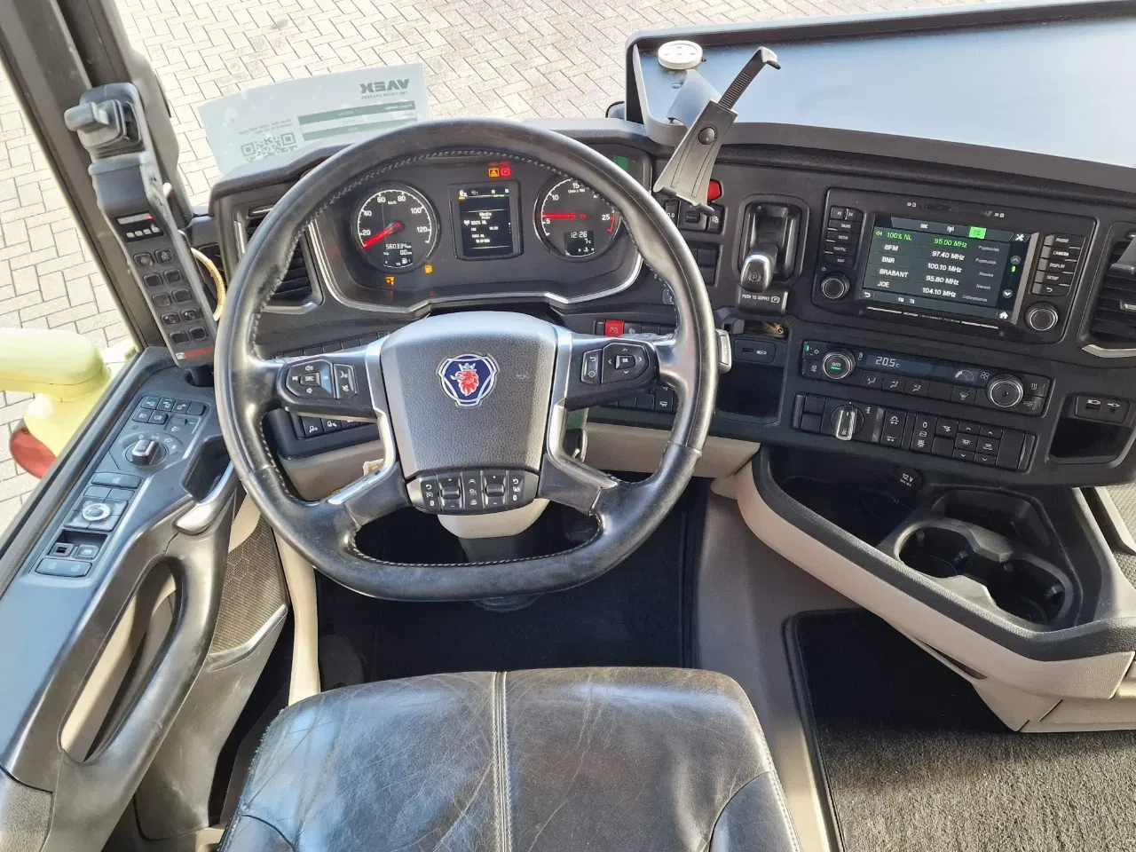 Scania R 2018 - R500 NGS 6x2*4 - HIAB Hooklift 21T - Retarder - Steering axle - Full air - Leather - Led imagen 17