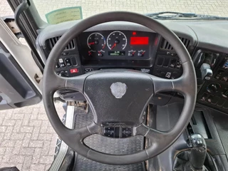 Scania P 2007 - P380 / 6X4 / 2X BIG AXLE / FULL-STEEL / DRUM BRAKES / TEREX TLC 125.2 CRANE / AIRCO / MANUAL / EURO-4 / 2007 zdjecie 24