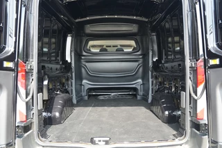 Ford Transit 2023 - 350 2.0 TDCI L3H2 Trend 130pk DC 7 zits - Navi - Stoelverwarming - Raptor - Cruise - Trekhaak - PDC - Rijklaar afbeelding 9
