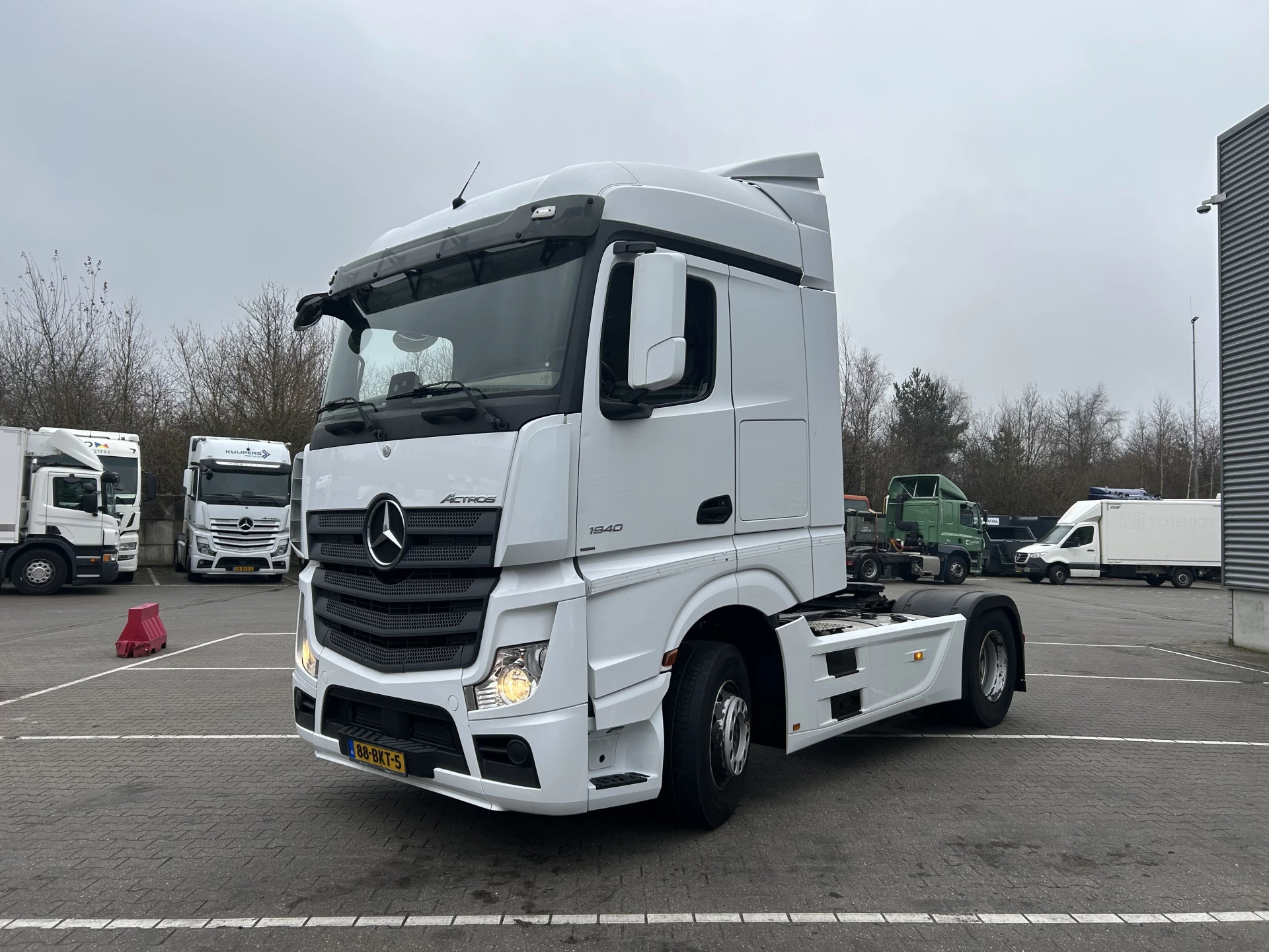 Mercedes-Benz Actros 2018 - 1840 Streamspace / 583 dkm изображение 17