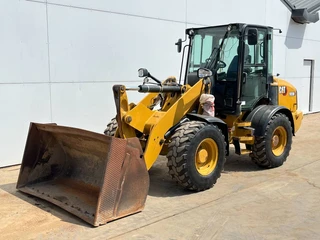 Cat 2020 - 908M - Quick Coupler / Automatic Greasing imagen 2 miniatura
