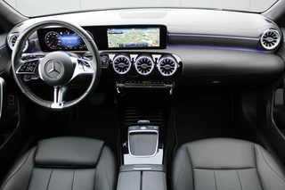 Mercedes-Benz CLA 2023 - Shooting Brake 250e AUT8 Luxury Line (FACELIFT) NIGHT PAKKET LEDER SFEER KEY-LESS GO CAMERA CARPLAY afbeelding 2 miniatuur
