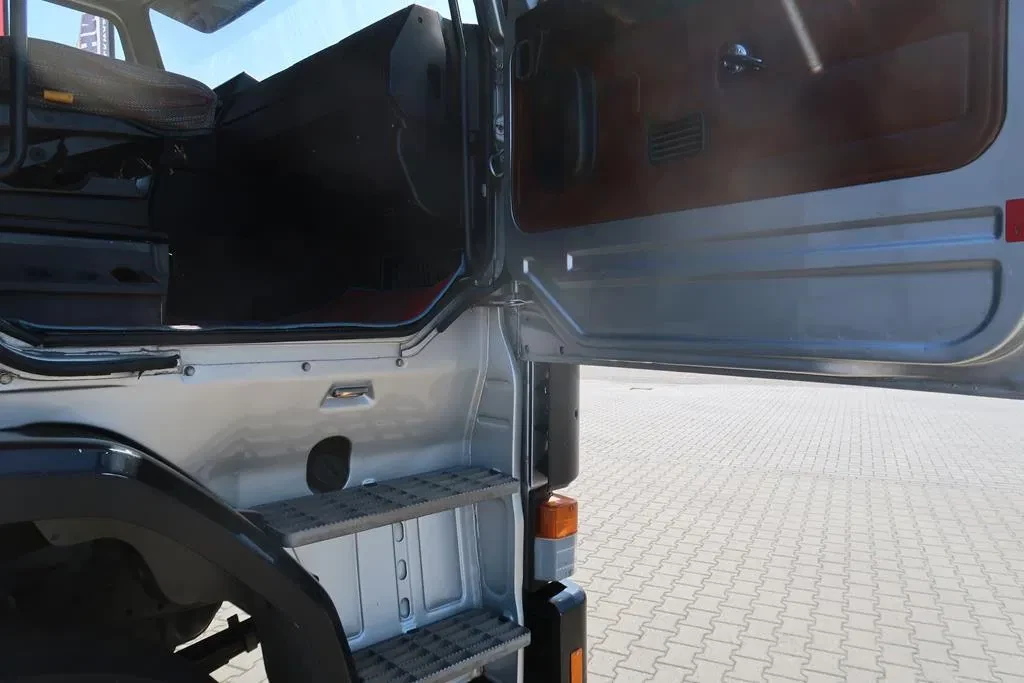 Scania R 1981 - R142-V8 R142-380 Chassis Cabine imagem 12