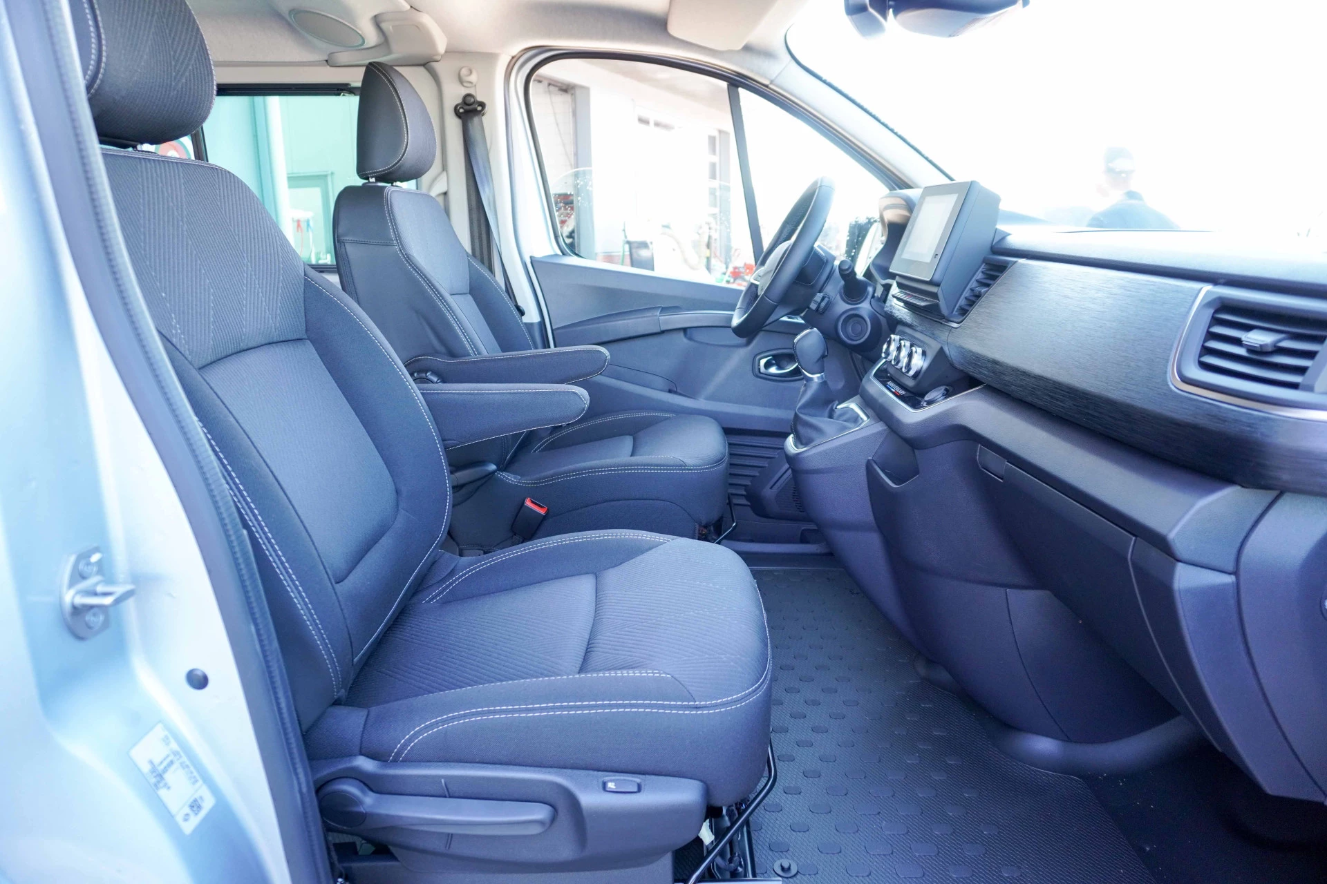 Renault Trafic 2024 - 2.0 Blue dCi 170PK T29 L2H1 Extra Anniversary DC Automaat Bild 16