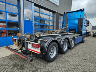 DAF XF 530 2018 - 8X2 Haakarm VDL 25 ton image 8