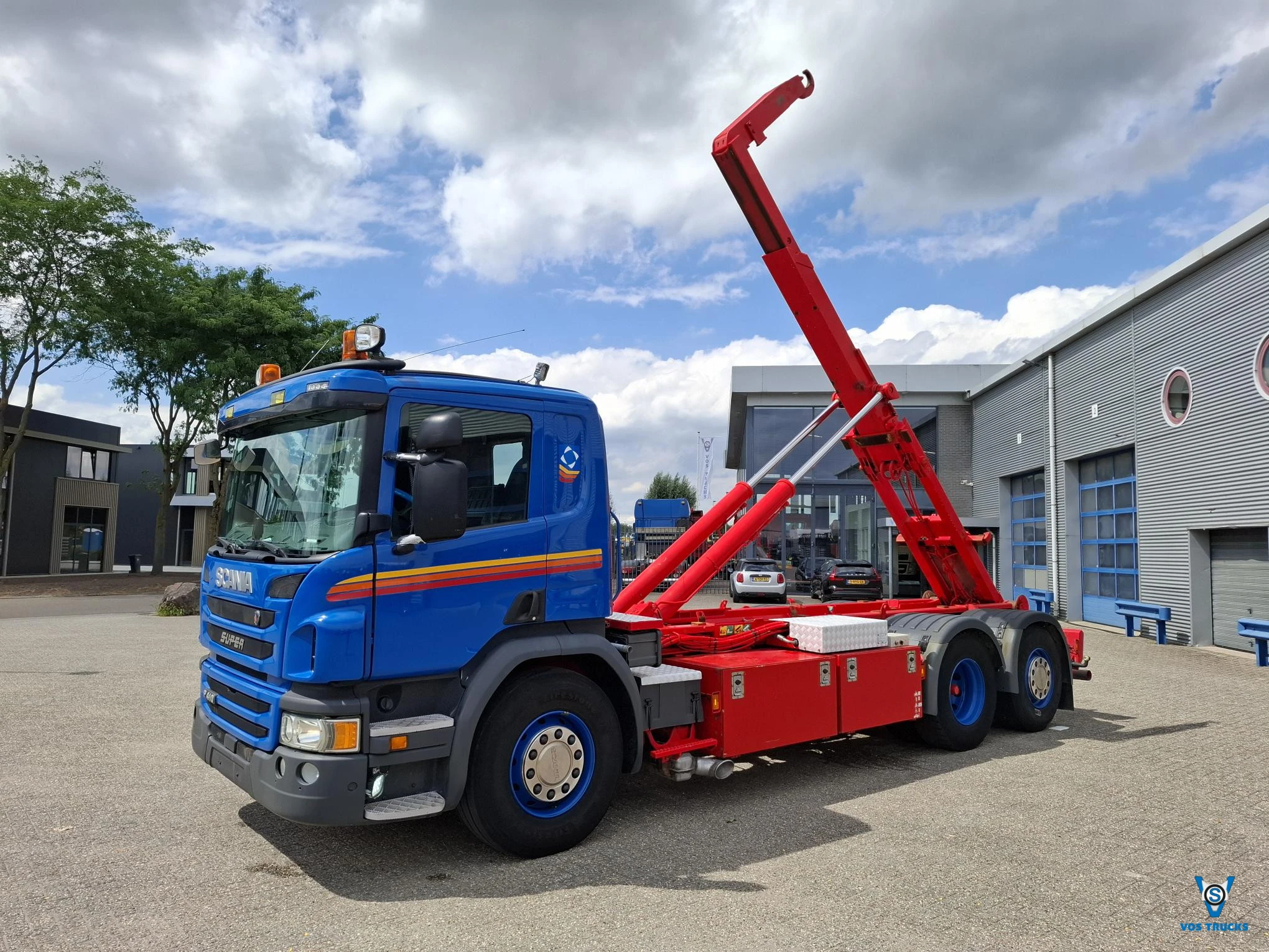 Scania P 2015 - P410 / JOAB HOOK / LIFT+LENKACHSE / 745151 KM / NAVI / FRIDGE / AIRCO / LWDS / FULL-AIR / AUTOMATIC / EURO-6 / 2015 afbeelding 1