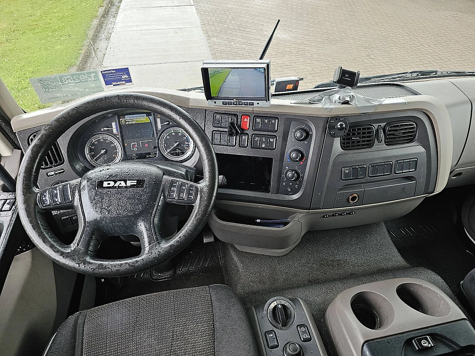 DAF 2017 - LF 210 afbeelding 8
