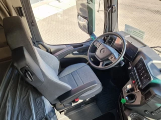 Mercedes-Benz Actros 2025 - 2548 6x2/4 Procabin GigaSpace - NEW - Night clima - PTO - ACC - Sliding 5th wheel image 12