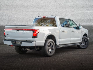 Ford F-150 2025 - Lightning Lariat Standard Range immagine 2