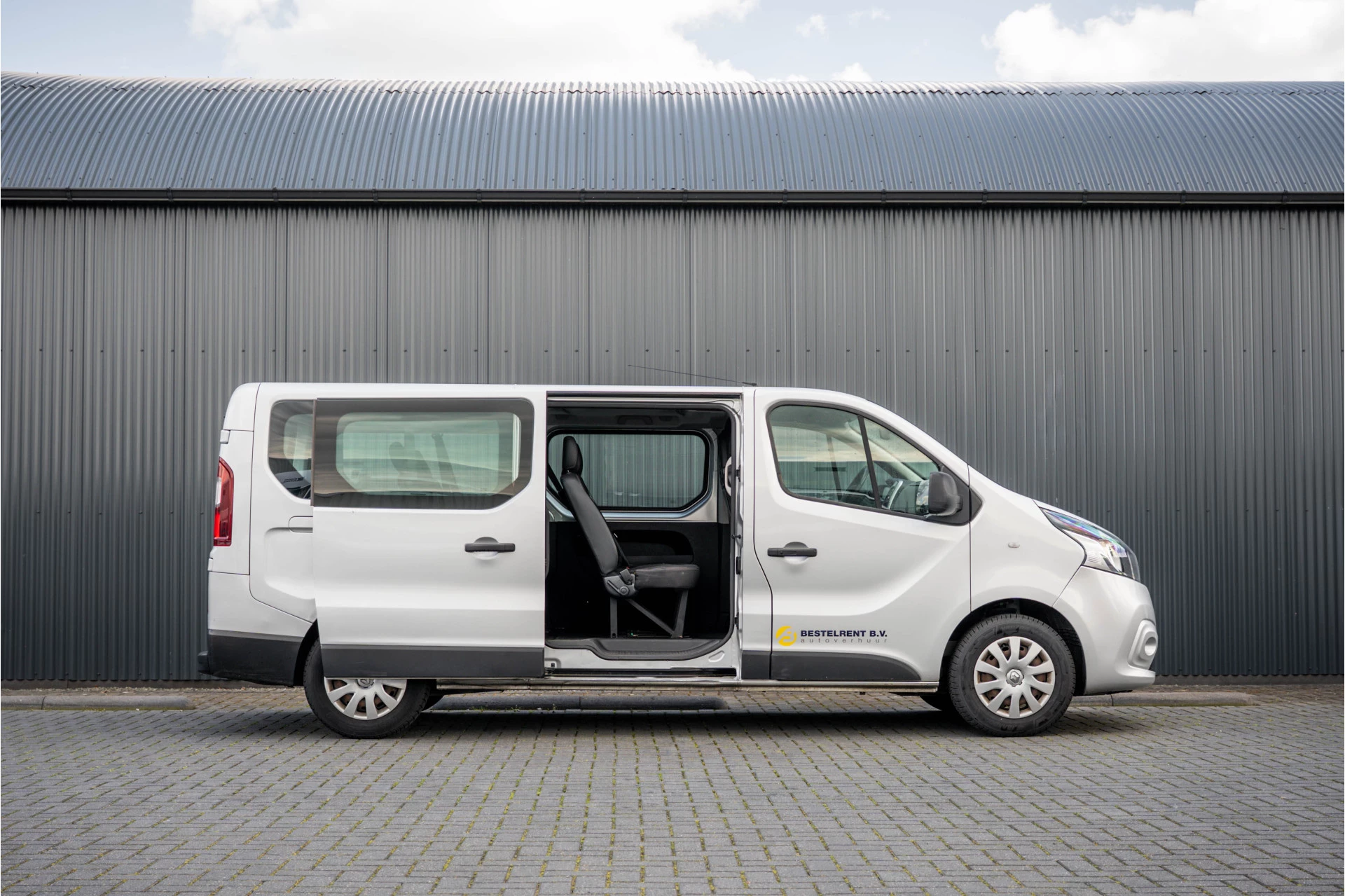 Renault Trafic 2018 - Passenger **dCi 9-Pers L2H1 | Incl. BPM, BTW vrij | Navi | R-Link | Airco | Cruise | PDC | Euro 6** obrázek 7