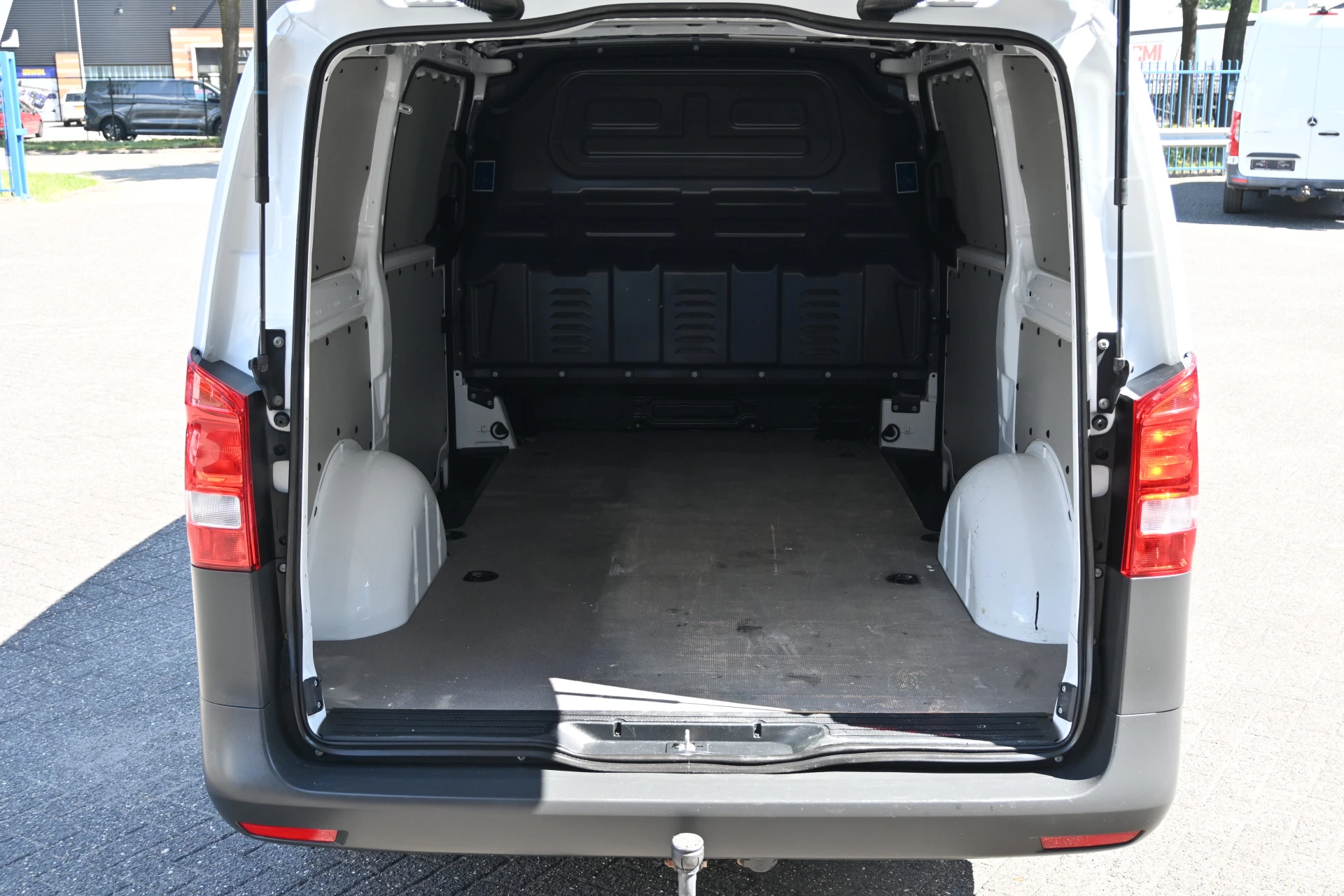 Mercedes-Benz Vito 2022 - 114 CDI L2 obrázek 12
