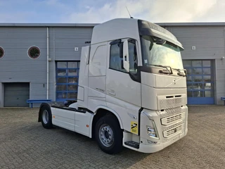 Volvo FH 2021 - FH5-500 / VEB+ / 642197 KM / I-PARKCOOL / NA CHASSIS / DOUBLE TANK / FULL-SPOILER / 2XBED / FRIDGE / LWDS / AUTOMATIC / EURO-6 / 2021 afbeelding 2 miniatuur