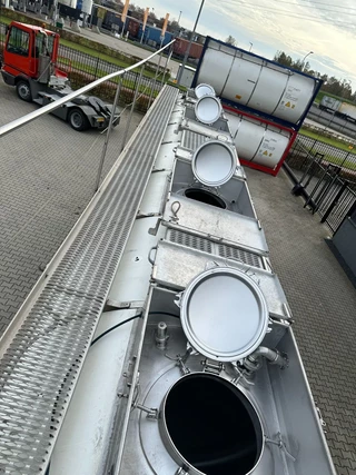 Van Hool N/A 2015 - FOOD / 39.000L / 3-COMP / INOX / NL-trailer / APK: 04/2026 image 9