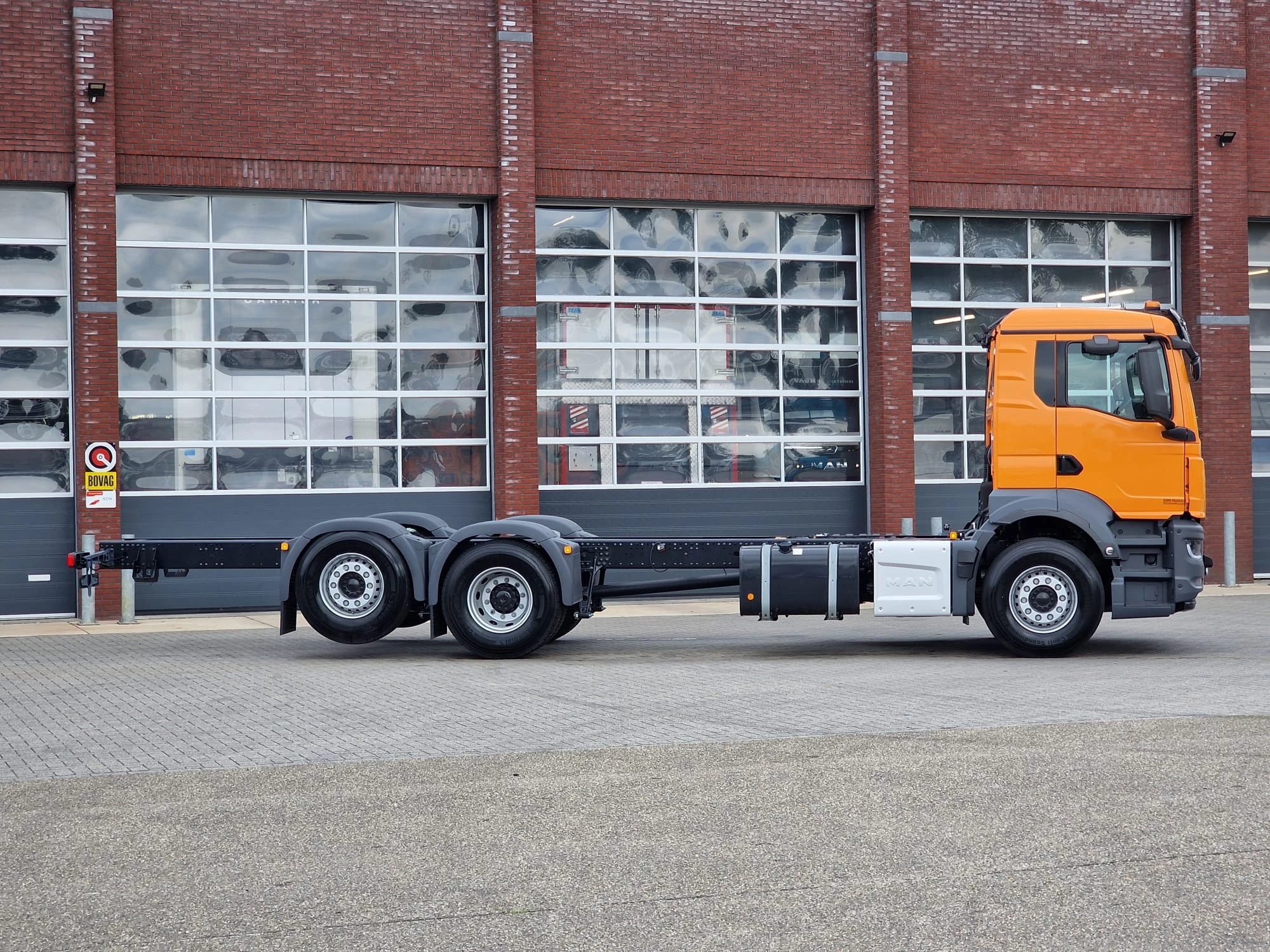 MAN TGS 2025 - 26.520 6x2*4 - NEW - PTO/Hydraulic - Retarder - Steering axle - 4.80 WB obrázek 8