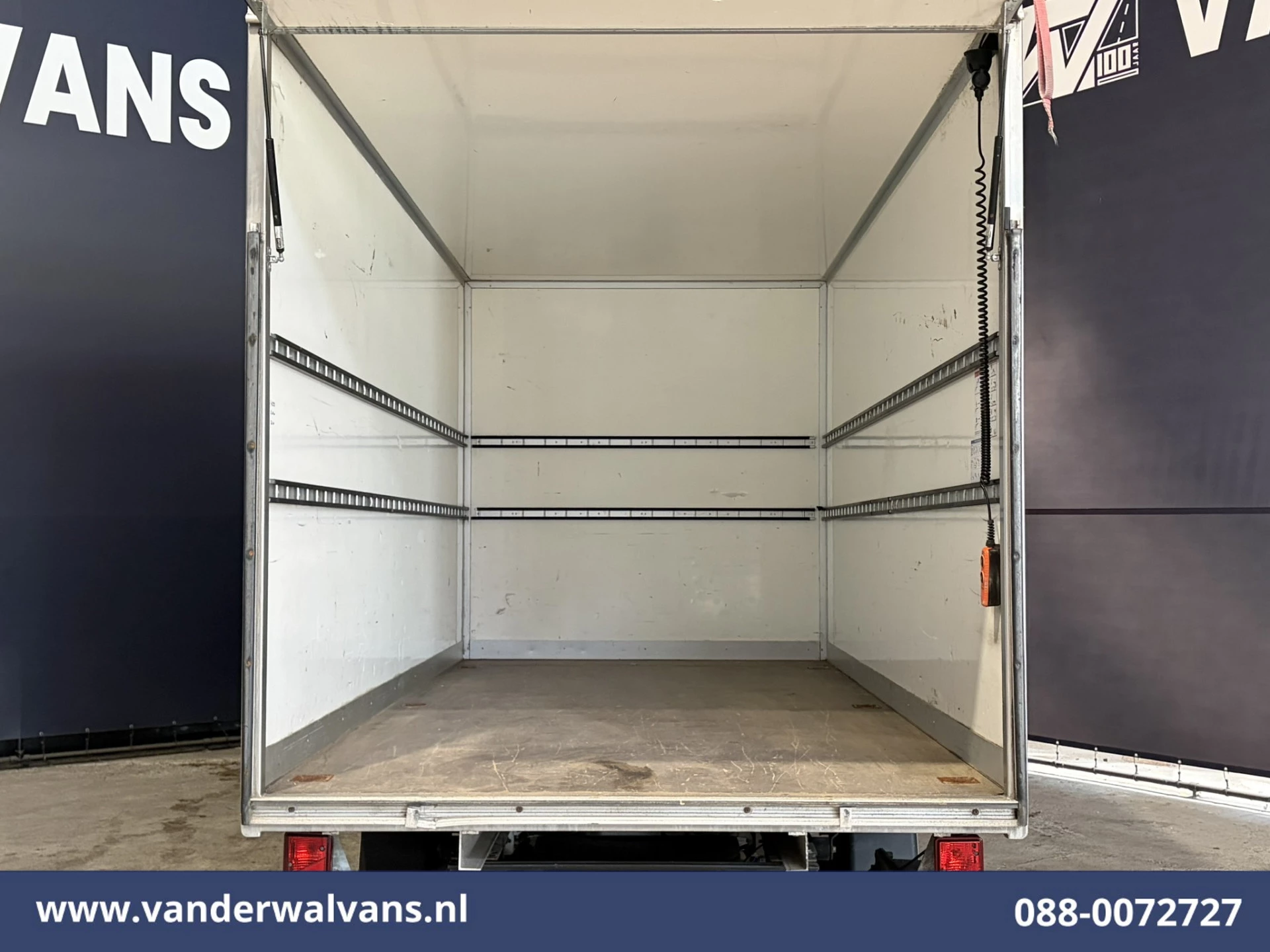 Ford Transit 2022 - 2.0 TDCI 130pk Bakwagen Laadklep Euro6 Airco | 1040kg laadvermogen | Cruisecontrol | Verwarmde voorruit image 12