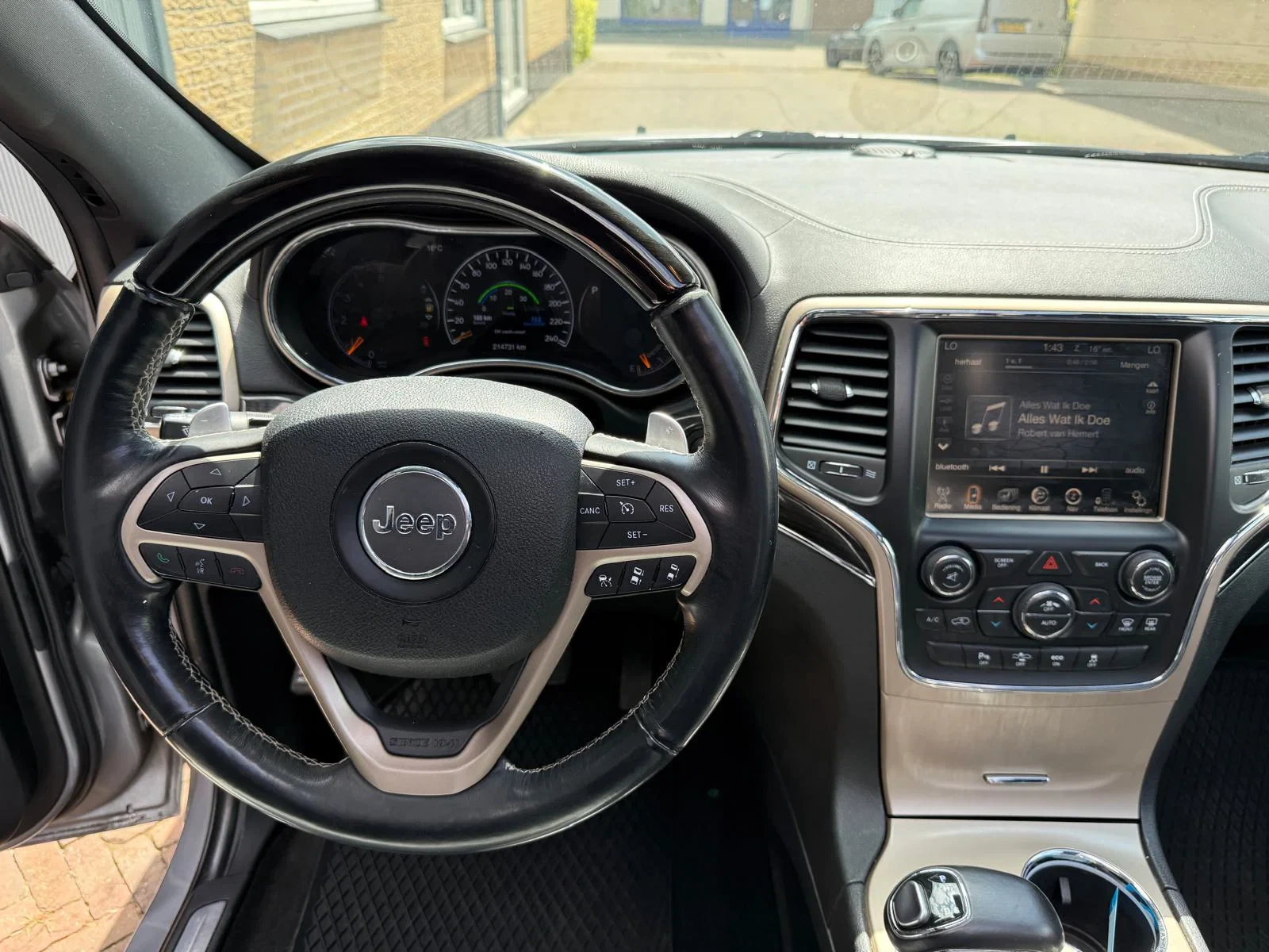 Jeep Grand Cherokee 2014 - 3.0 V6 CRD Overland 4x4 Grijskenteken Pano Luchtvering Stoelverwarm/verkoel. Leer Trekhaak afbeelding 10