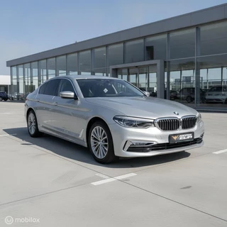BMW 5 Series 2018 - 540i High Executive image 5