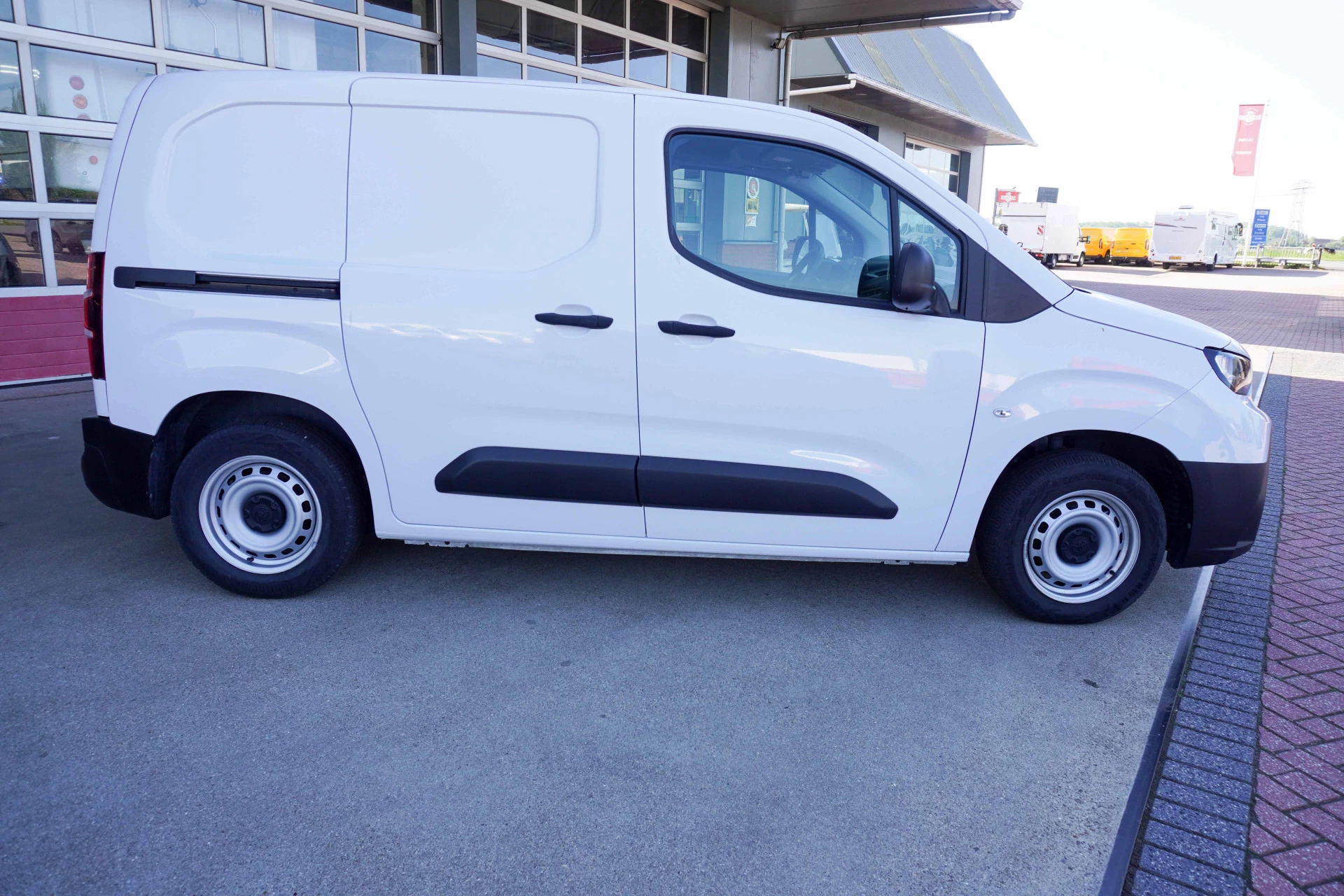 Toyota ProAce 2024 - CITY 1.5 D-4D 100PK zdjęcie 3