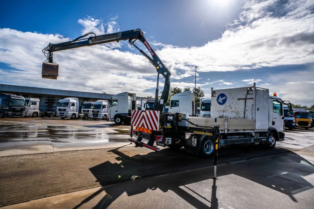 MAN TGL 2020 - 12.190 BL + HIAB 055 D-1 HIDUO obrázek 4