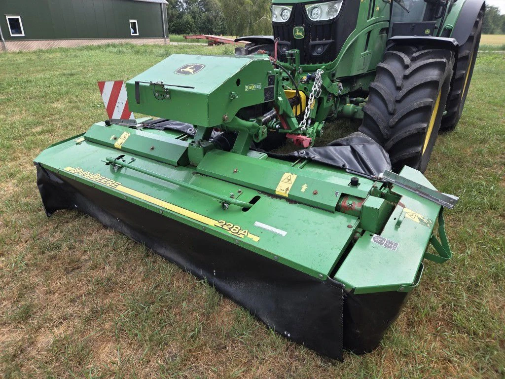 John Deere 2019 - 228A frontmaaier afbeelding 1