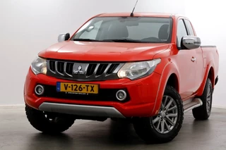 Mitsubishi L200 2018 - 2.4 DI-D 180pk Club Cab Intense 4x4 High/Low Gearing + Diff. Lock 12-2018 te koop
