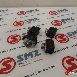 Mercedes-Benz N/A - Occ set van 4 magneetventielen AMG C63S Mercedes zdjecie 4
