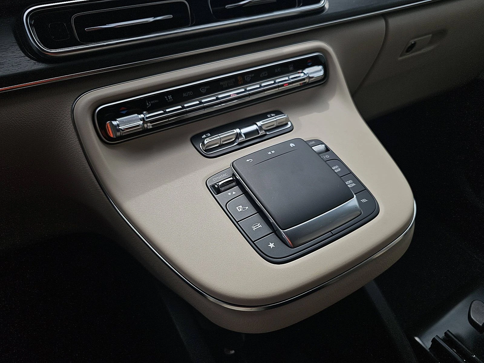 Mercedes-Benz EQV 2024 - 300 afbeelding 10