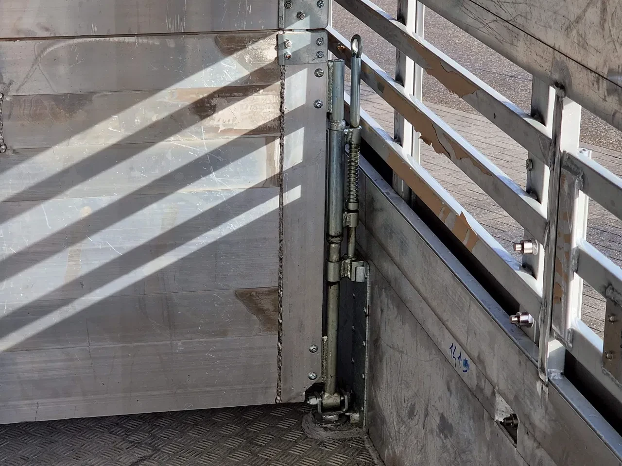 Pezzaioli 2026 - New 3 stock livestock trailer 95.4M2 - Water & Ventilation - Lifting floors - Lifting roof - Lift axle изображение 46