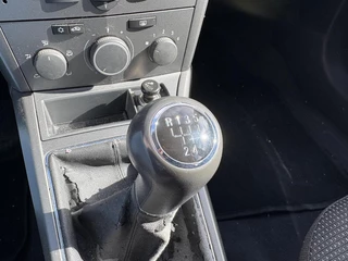 Opel Astra 2005 - 1.4 Essentia APK tot 10-2026 image 20