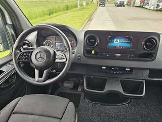 Mercedes-Benz Sprinter 2022 - 311 image 8