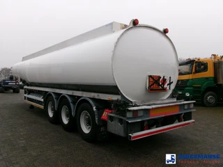 Lakeland Fuel tank alu 42.8 m3 / 6 comp + pump 2012 imagen 3 miniatura