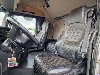 Mercedes-Benz Actros 2019 - 2558 6x2 - AJK Hooklift 20T - Euro 6 - 4.60 WB image 12