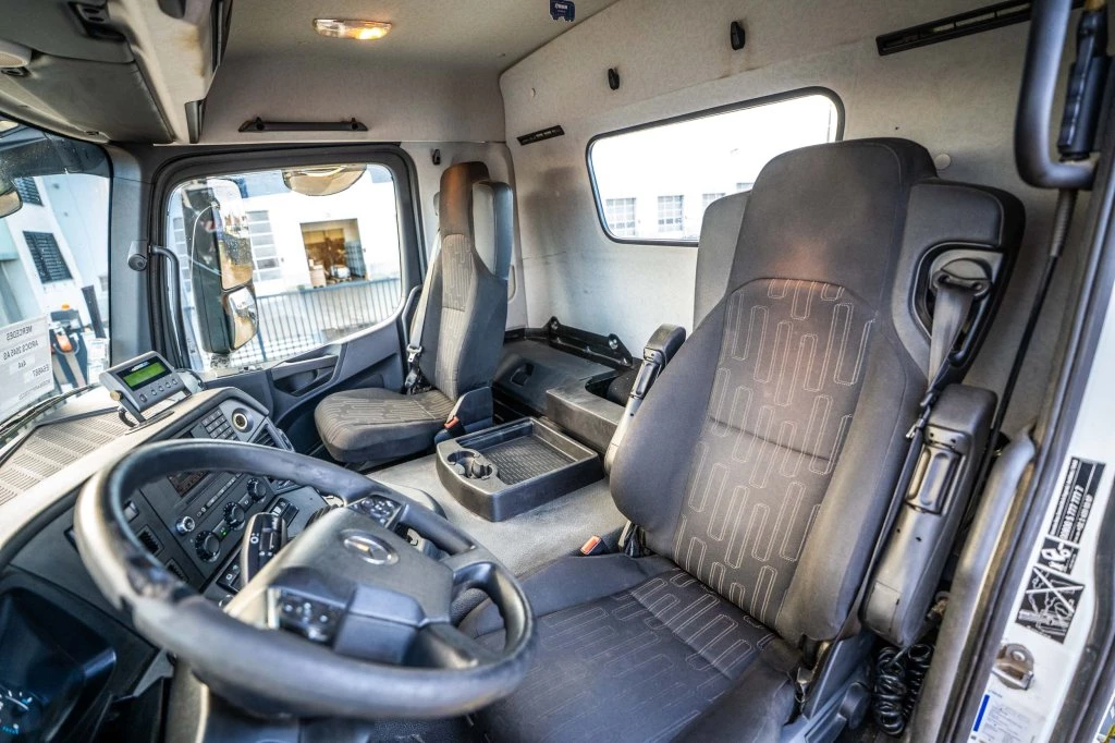 Mercedes-Benz 2018 - AROCS 2045 AS (cardan) imagen 9