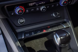 Audi Q3 2023 - 45 TFSI e S-Line, Pano, Leder, Ambient, Carplay obrazek 22